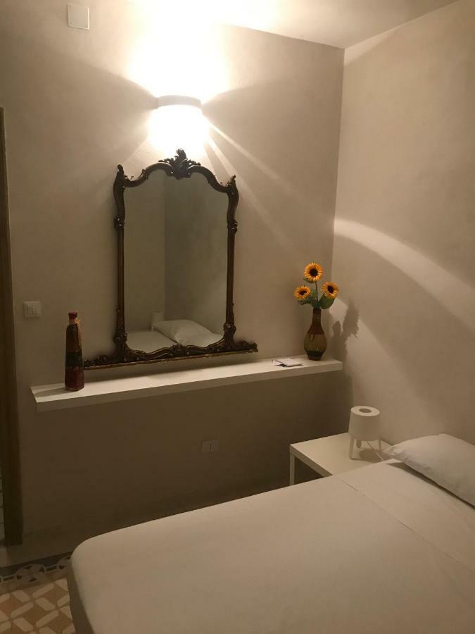 A Due Passi Dal Porto Apartamento Trapani Exterior foto