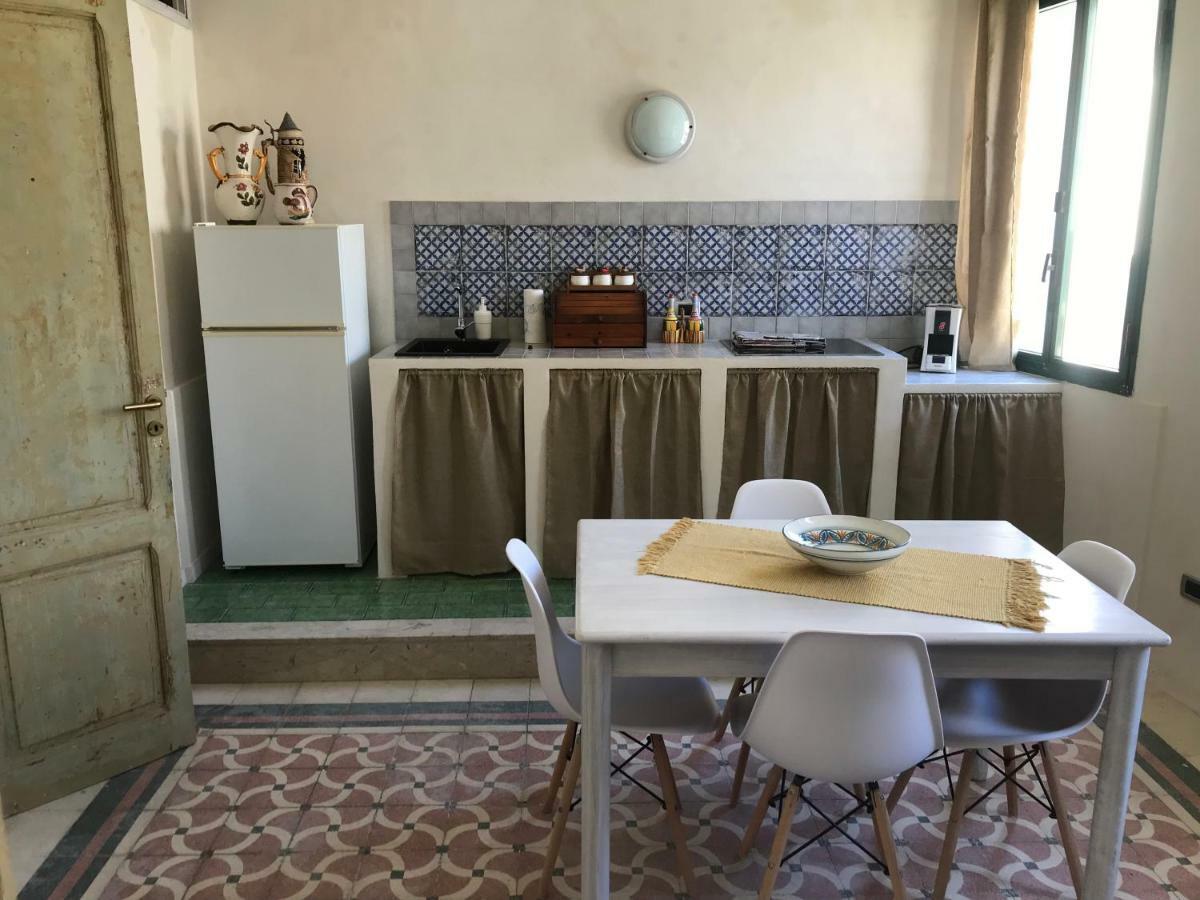 A Due Passi Dal Porto Apartamento Trapani Exterior foto