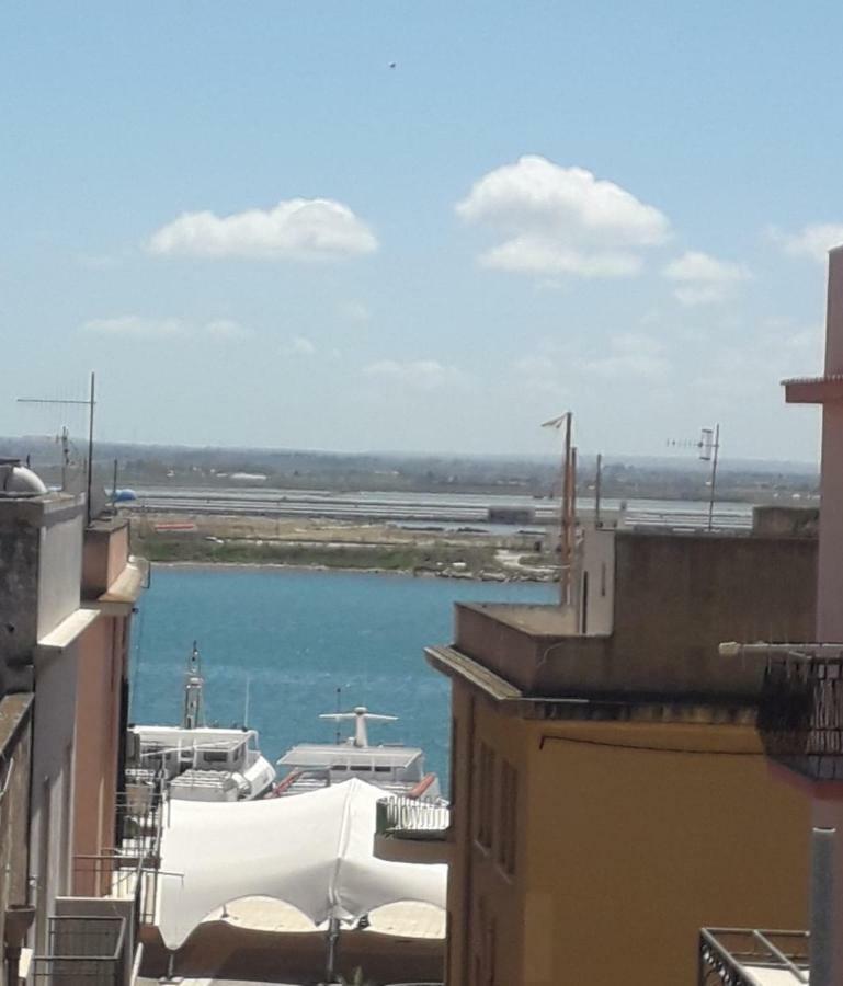 A Due Passi Dal Porto Apartamento Trapani Exterior foto